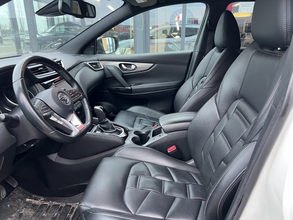 Nissan Qashqai 1,6 dCi 130 Tekna+ X-tr. 5d