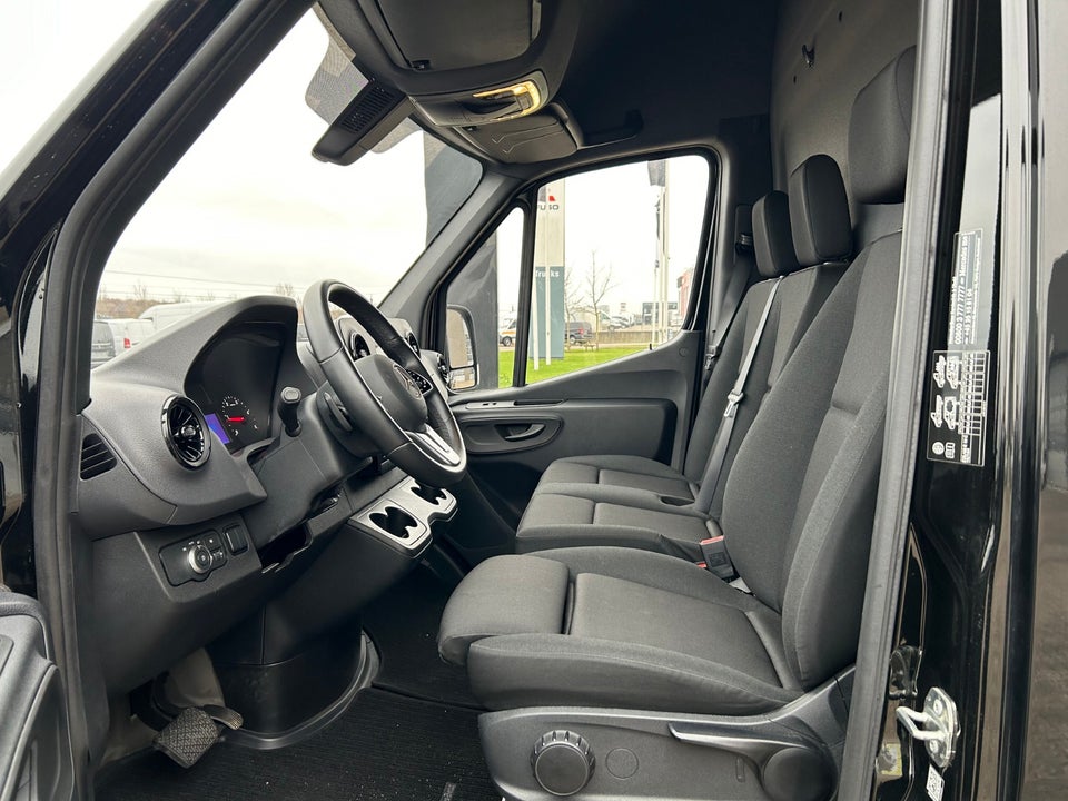 Mercedes Sprinter 215 2,0 CDi A2 Kassevogn aut. FWD