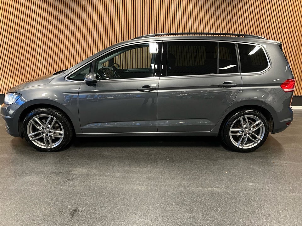 VW Touran 1,6 TDi 115 Comfortline Connect DSG 7prs 5d