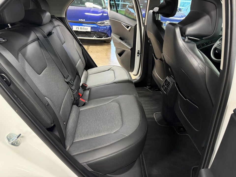 Kia Niro 64 EV Limited Edition 5d