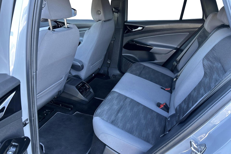 VW ID.4 77 Pro Performance 75 Years Edition 5d