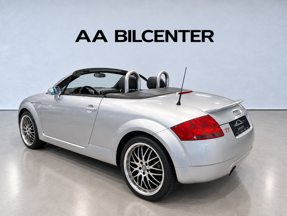 Audi TT 1,8 T 225 Roadster quattro 2d