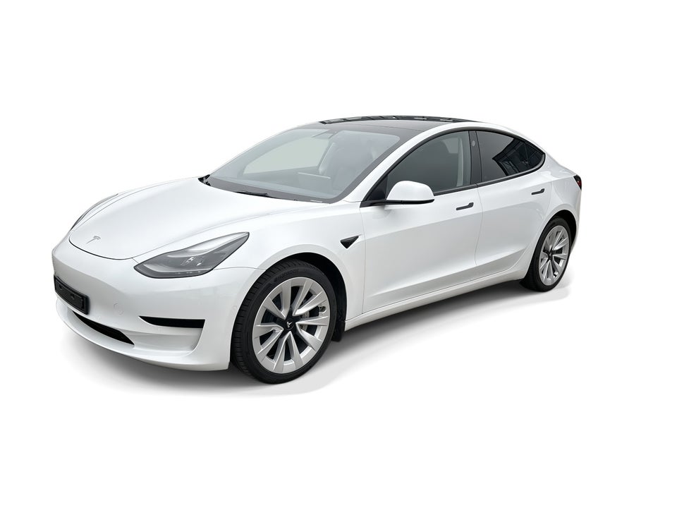 Tesla Model 3 Standard Range+ RWD 4d