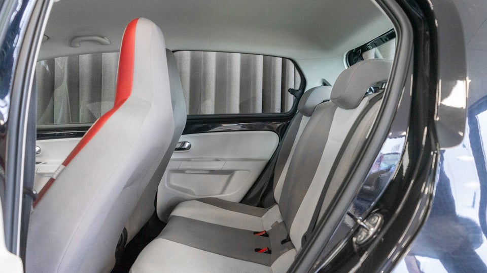 VW Up! 1,0 75 High Up! BMT 5d