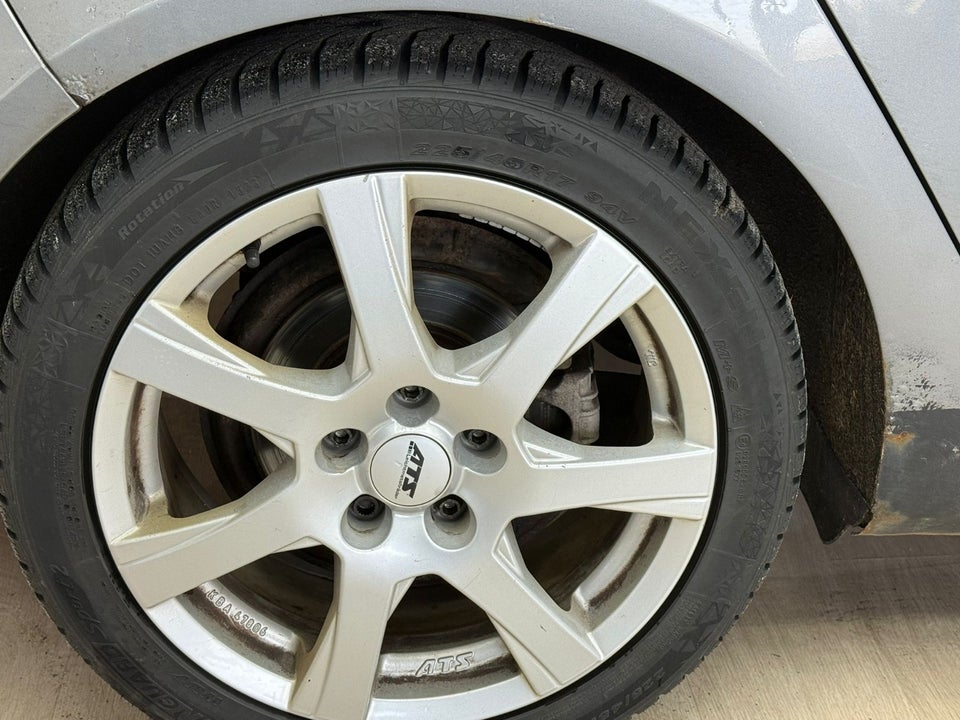 VW Golf V 2,0 TDi 140 Comfortline DSG 5d