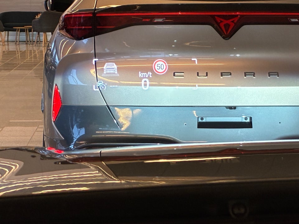 Ford Capri 77 Premium Extended Range 5d