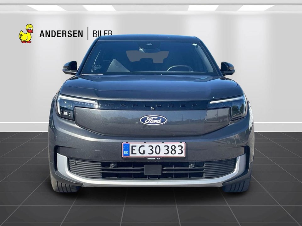 Ford Explorer 82 Premium Extended Range 5d