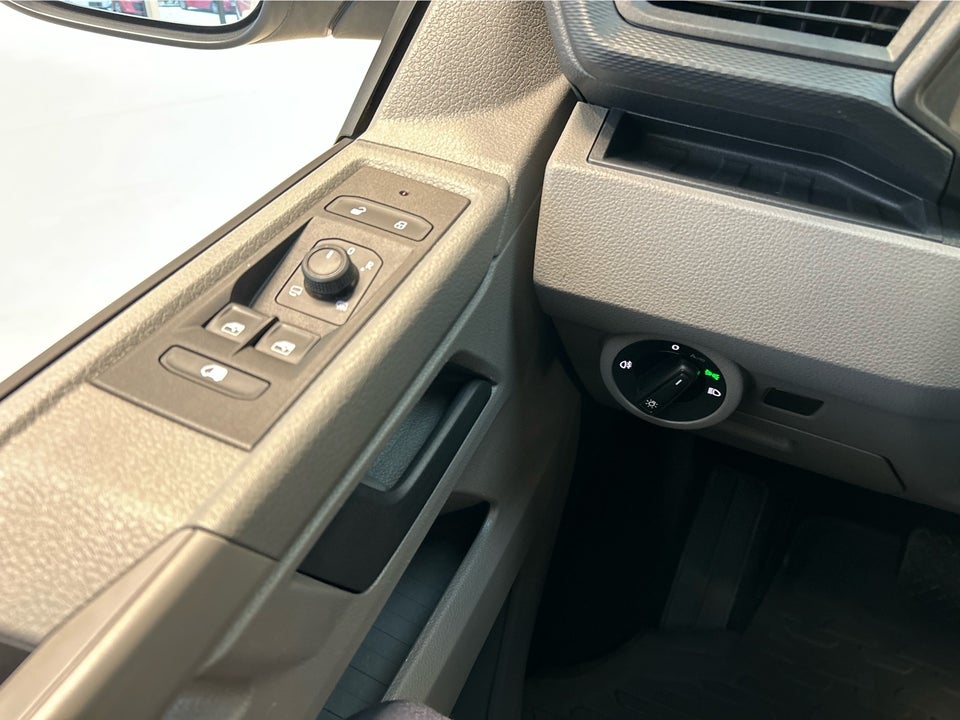 VW Transporter 2,0 TDi 150 Kassevogn DSG lang