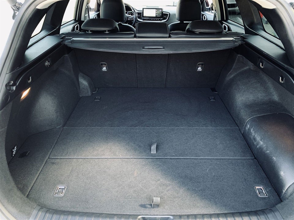 Kia Ceed 1,6 PHEV Upgrade SW DCT 5d