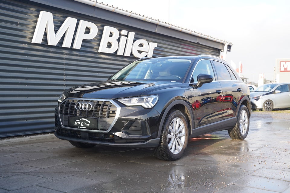 Audi Q3 45 TFSi e Attitude plus S-tr. 5d
