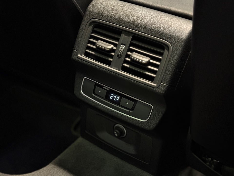 Audi Q5 50 TFSi e S-line quattro S-tr. 5d