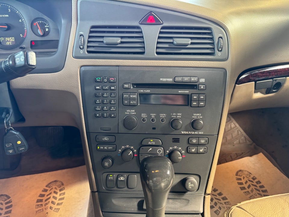 Volvo V70 2,4 D5 163 Momentum aut. 5d
