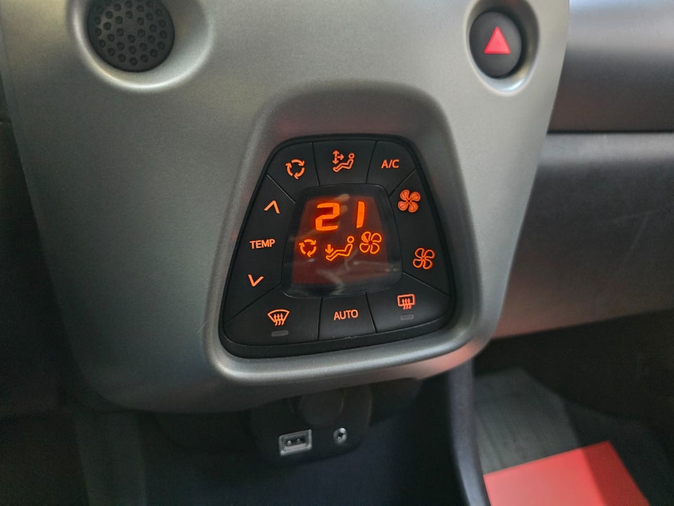 Toyota Aygo 1,0 VVT-i x-cite 5d