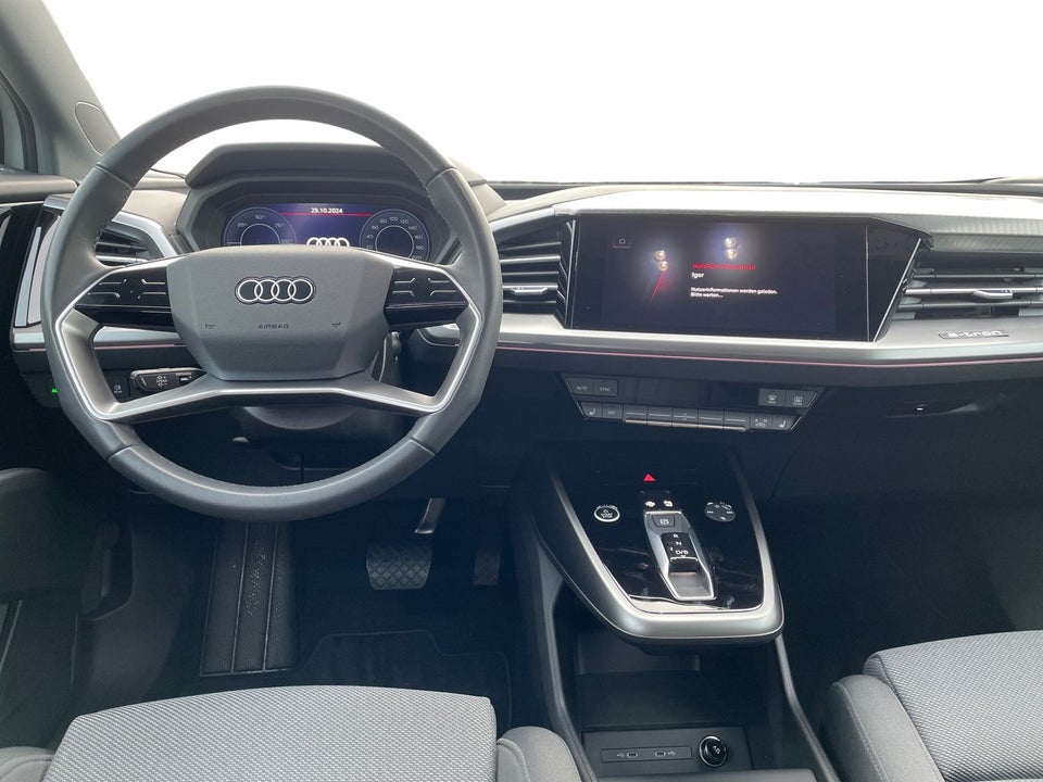 Audi Q4 e-tron 40 Attitude 5d