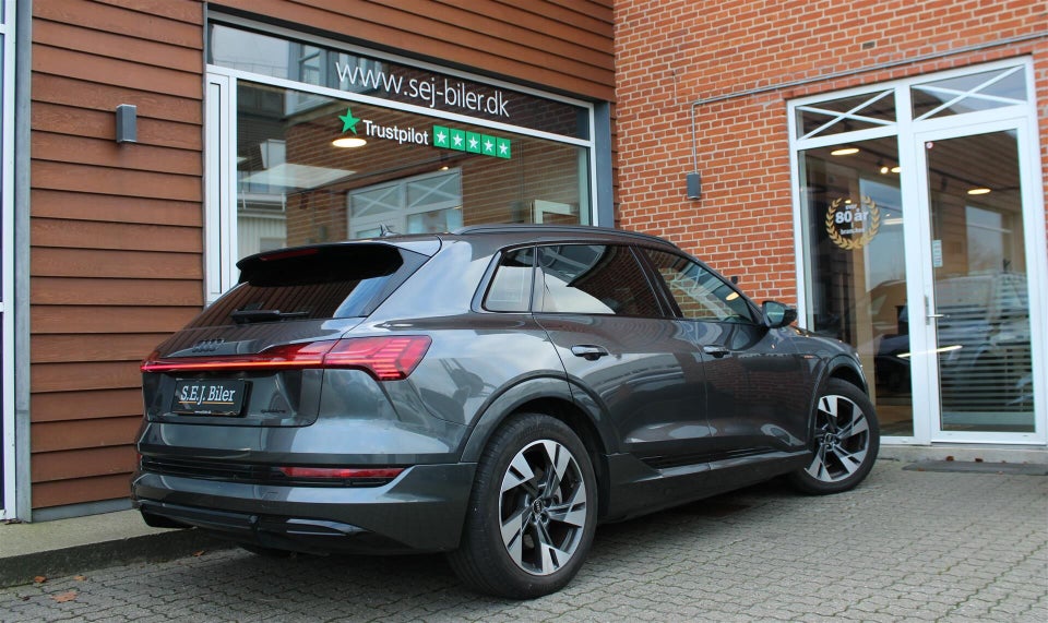 Audi e-tron 55 S-line quattro 5d