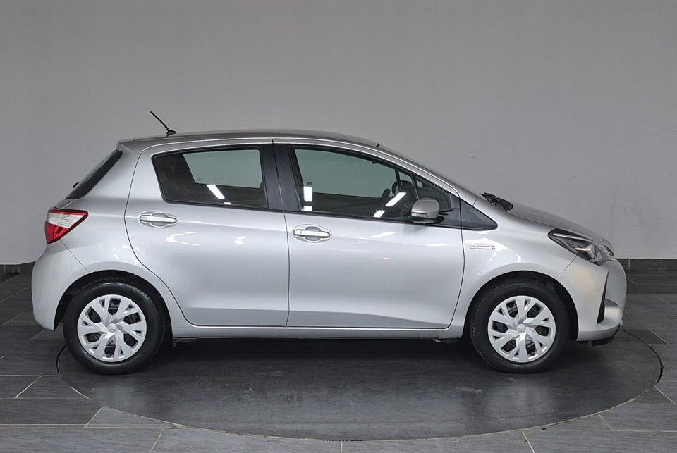 Toyota Yaris 1,5 Hybrid H2 e-CVT 5d