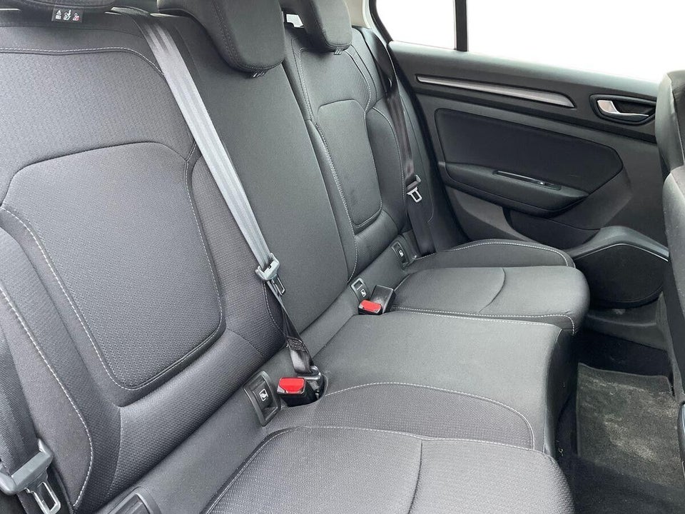 Renault Megane IV 1,6 E-Tech Zen Sport Tourer 5d