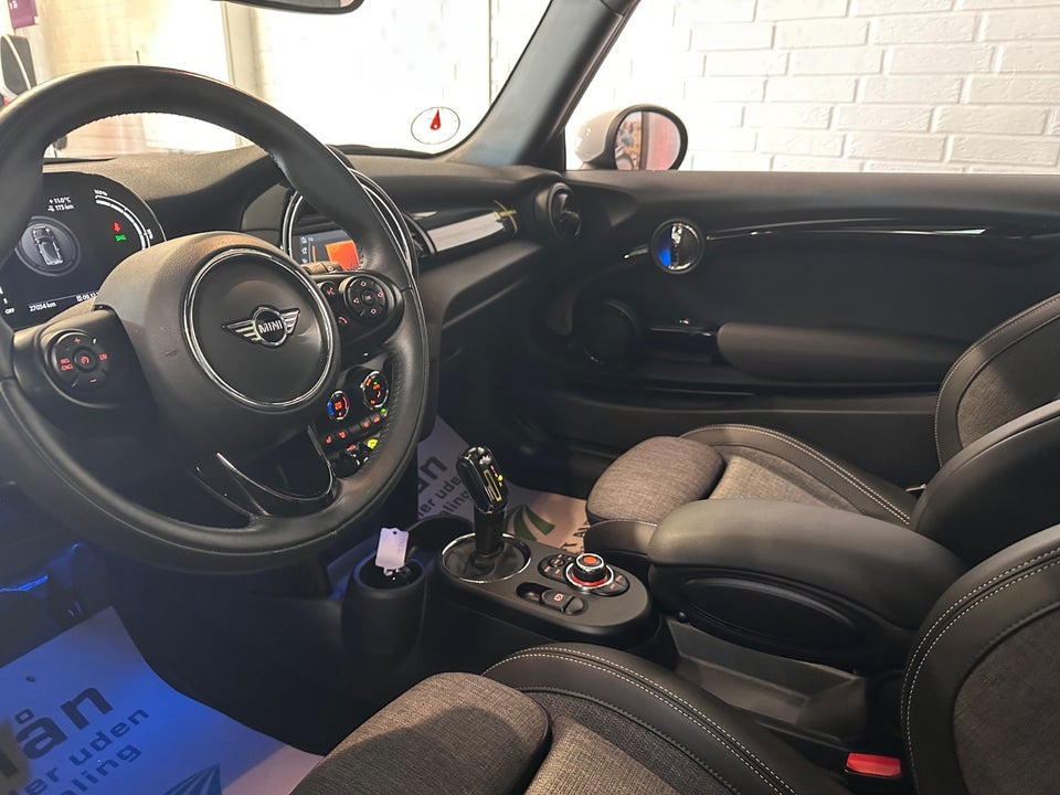 MINI Cooper SE Trim M Greenwich 3d