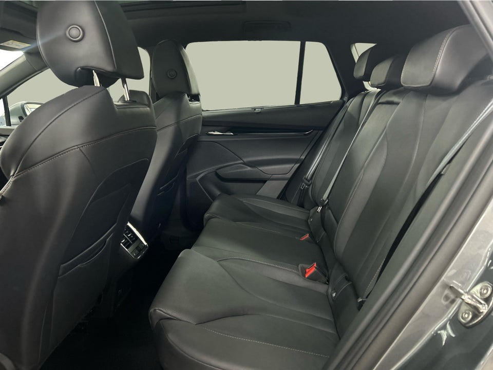 Skoda Enyaq 85x iV Laurin & Klement 5d