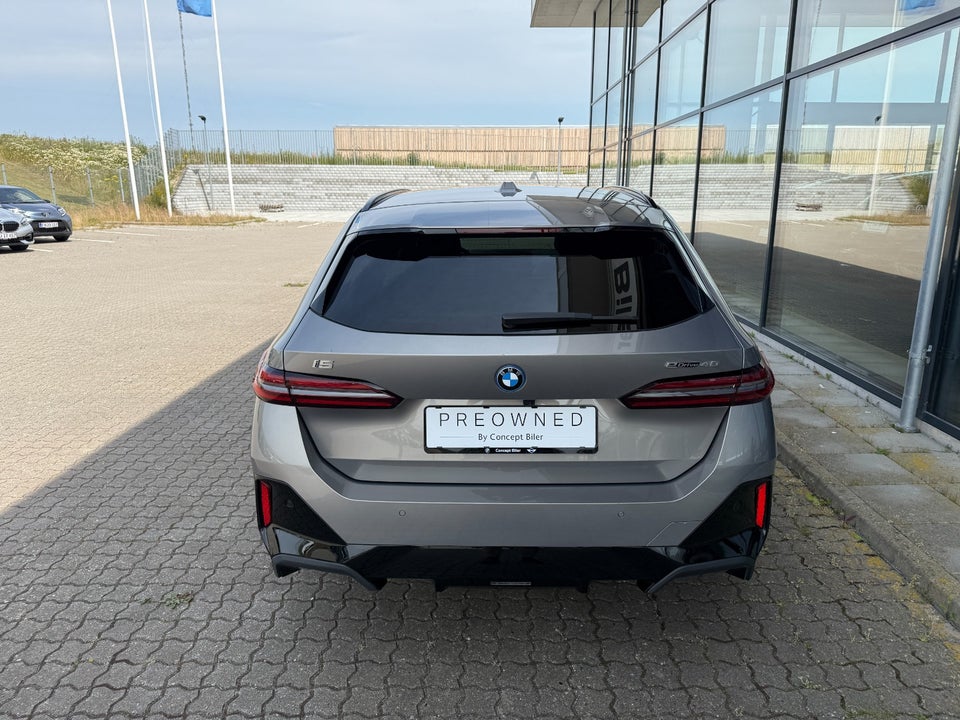 BMW i5 eDrive40 Touring Fully Charged 5d