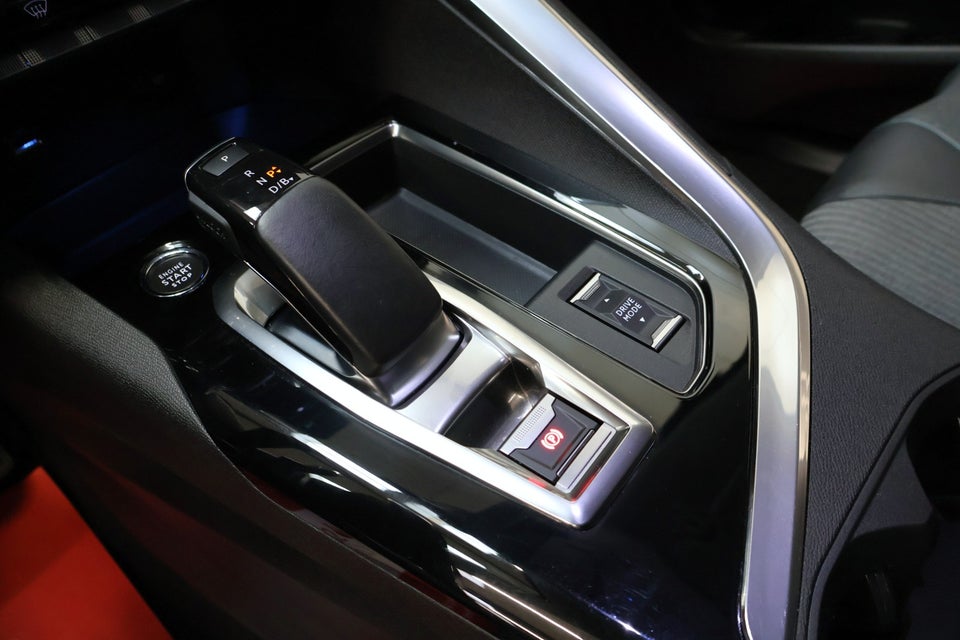 Peugeot 3008 1,6 Hybrid Allure Pack EAT8 5d