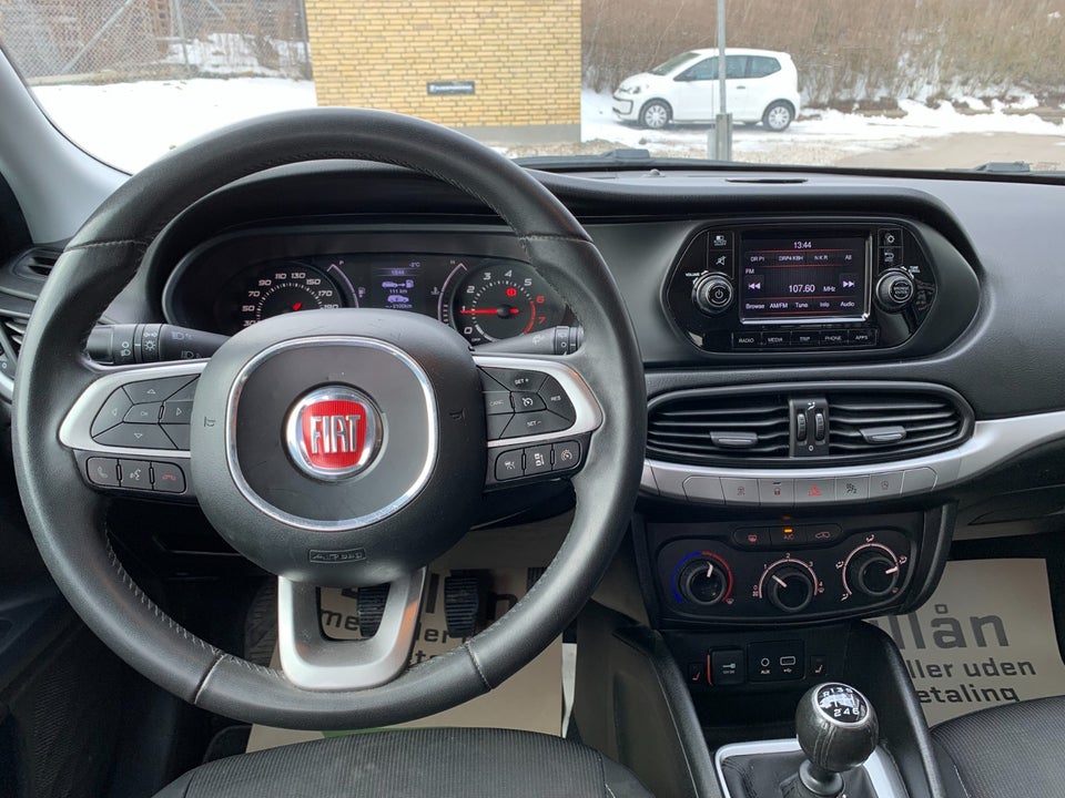 Fiat Tipo 1,4 T-Jet 120 Easy 5d