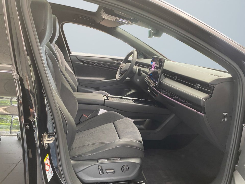 VW ID.7 77 Pro Tourer 5d