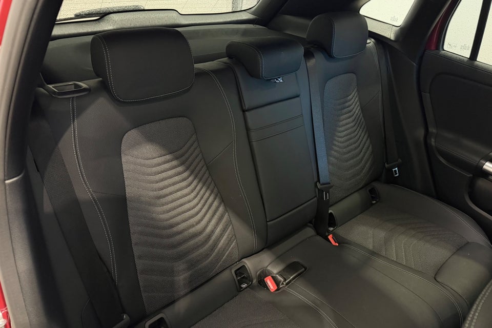 Mercedes EQA300 Progressive 4Matic 5d