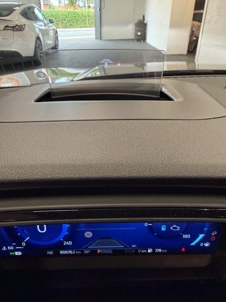Ford Kuga 2,5 PHEV Graphite Tech CVT 5d