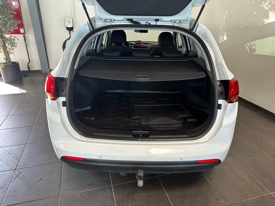 Kia Ceed 1,4 CVVT Style Limited 5d