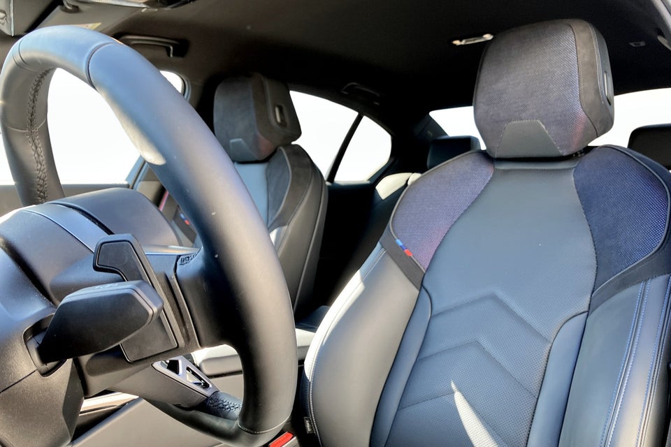 BMW i5 eDrive40 Fully Charged M-Sport 4d