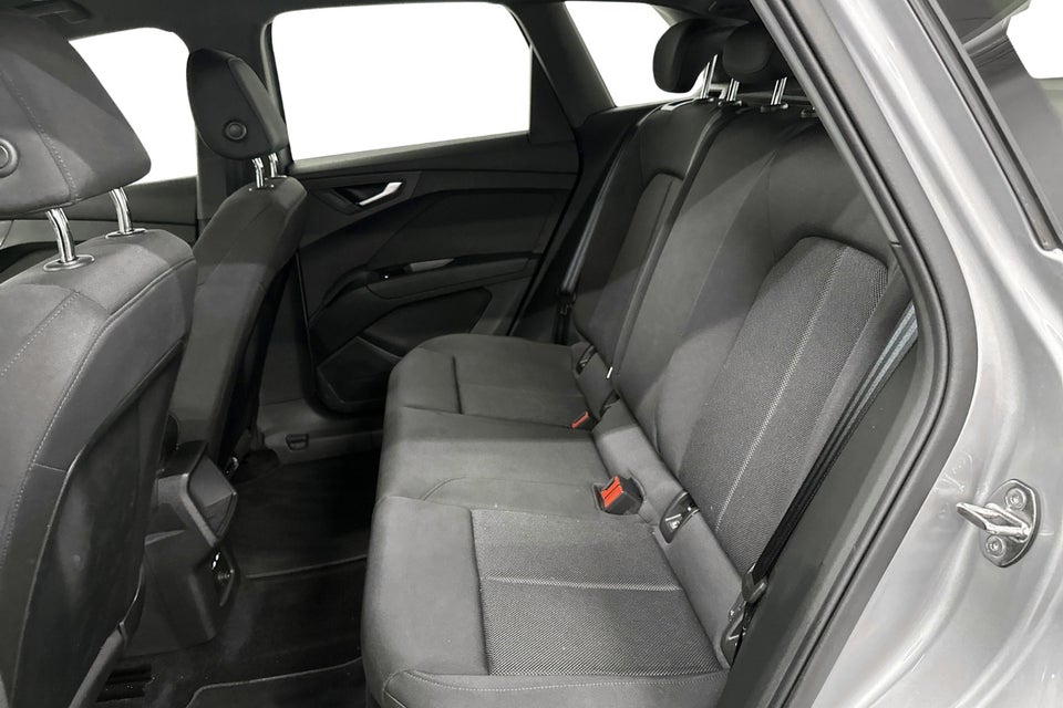 Audi Q4 e-tron 45 Progress 5d