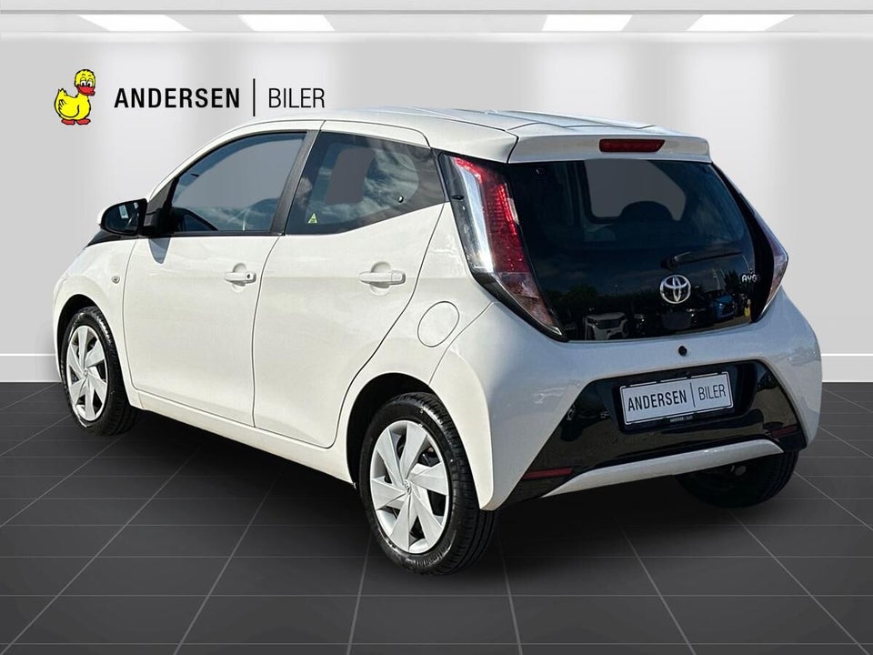 Toyota Aygo 1,0 VVT-i x-play x-touch 5d