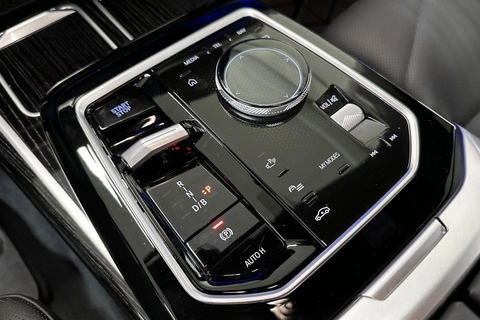 BMW i7 eDrive50 M-Sport 4d