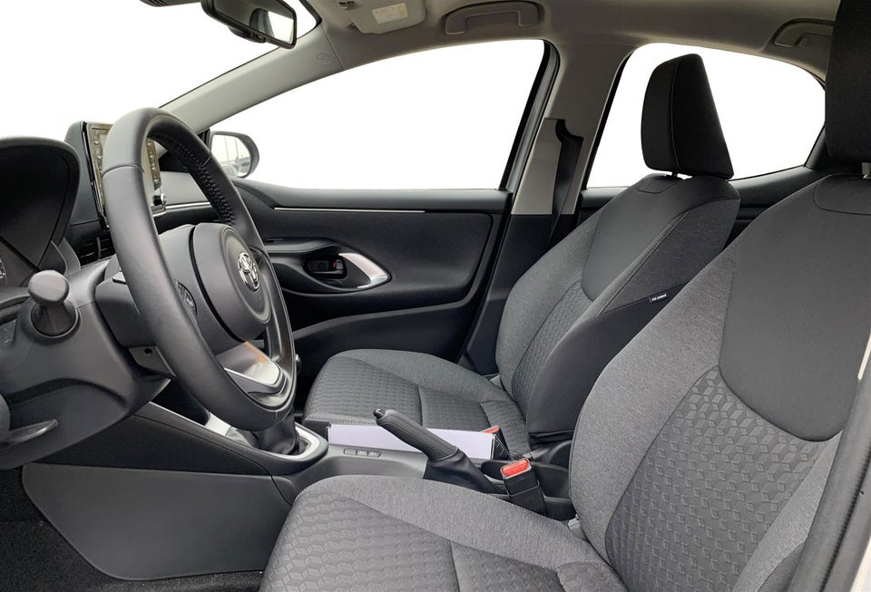 Toyota Yaris 1,5 Active Tech+ 5d