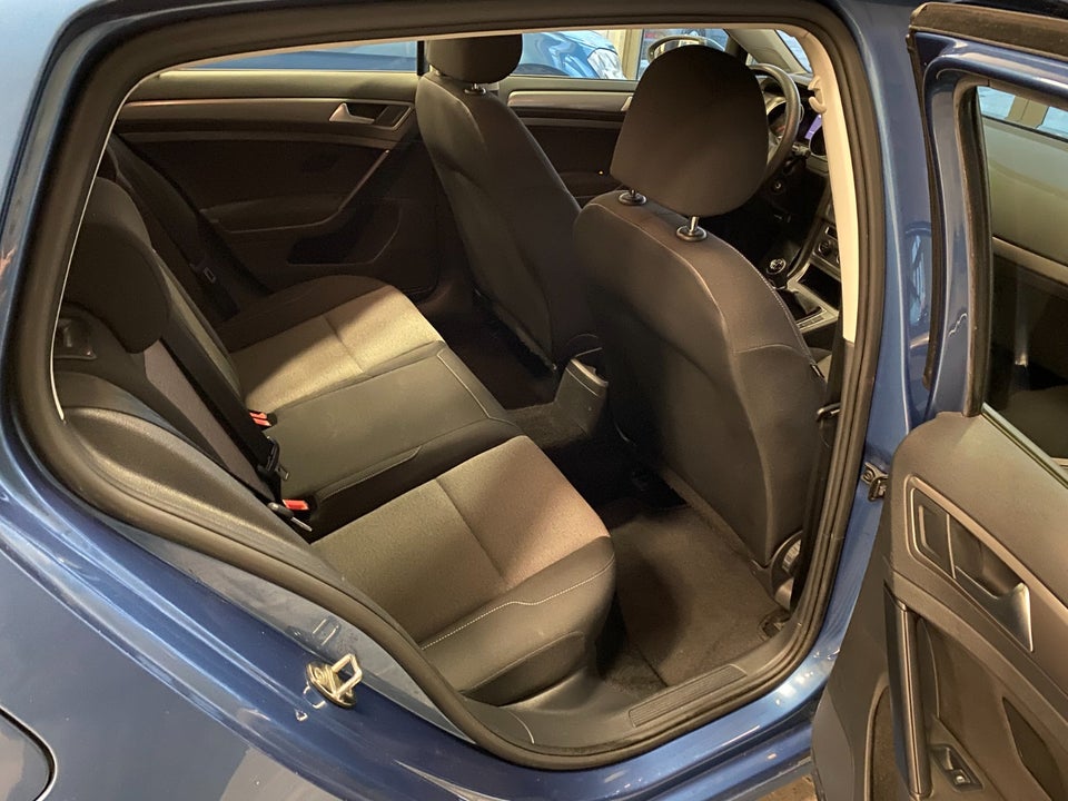 VW Golf VII 1,6 TDi 110 BlueMotion 5d