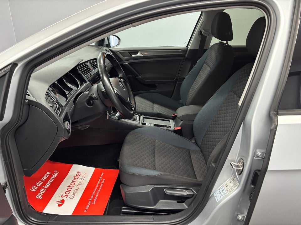 VW Golf VII 1,6 TDi 115 IQ.Drive DSG 5d