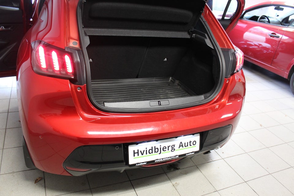 Peugeot 208 1,2 PureTech 100 Platin Sport 5d