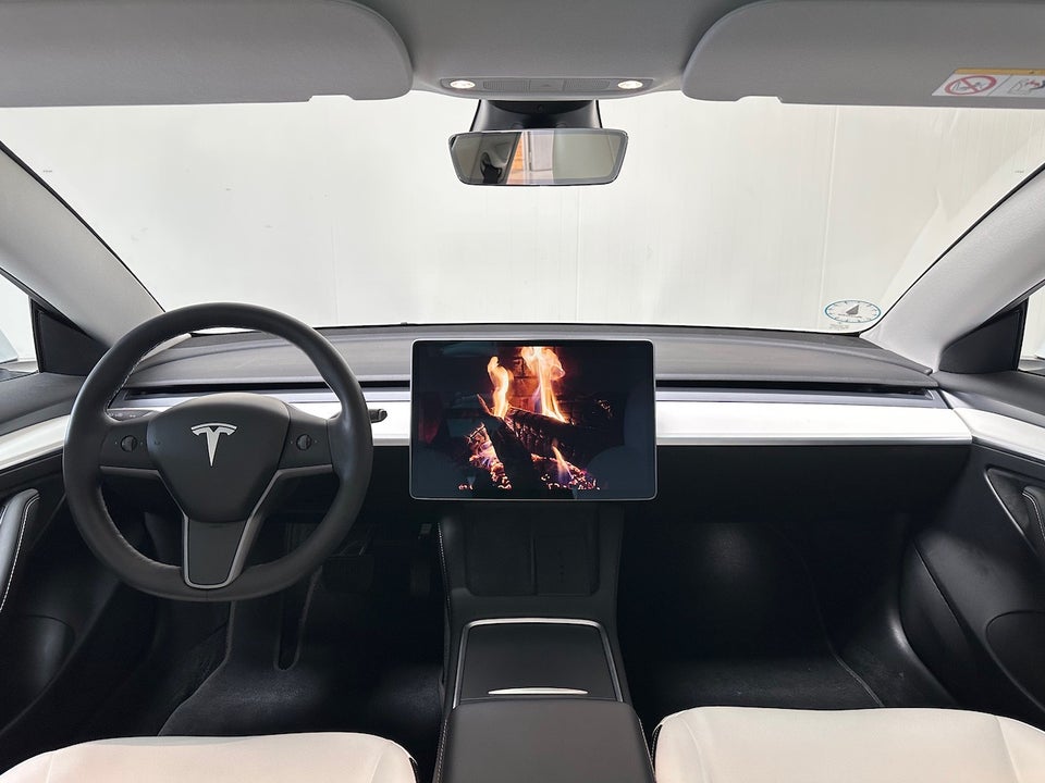 Tesla Model 3 Long Range AWD 4d