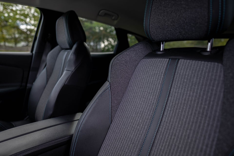 Peugeot 3008 1,5 BlueHDi 130 Allure Pack EAT8 5d