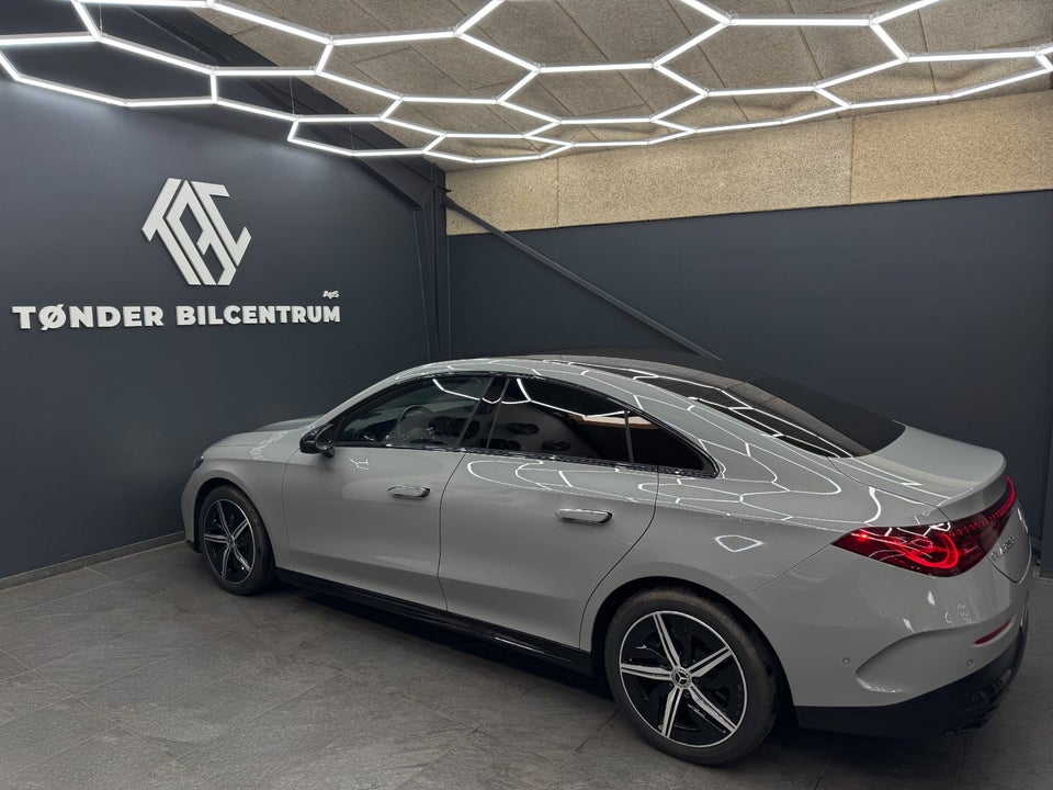 Mercedes CLA250+ electric AMG Line 4d