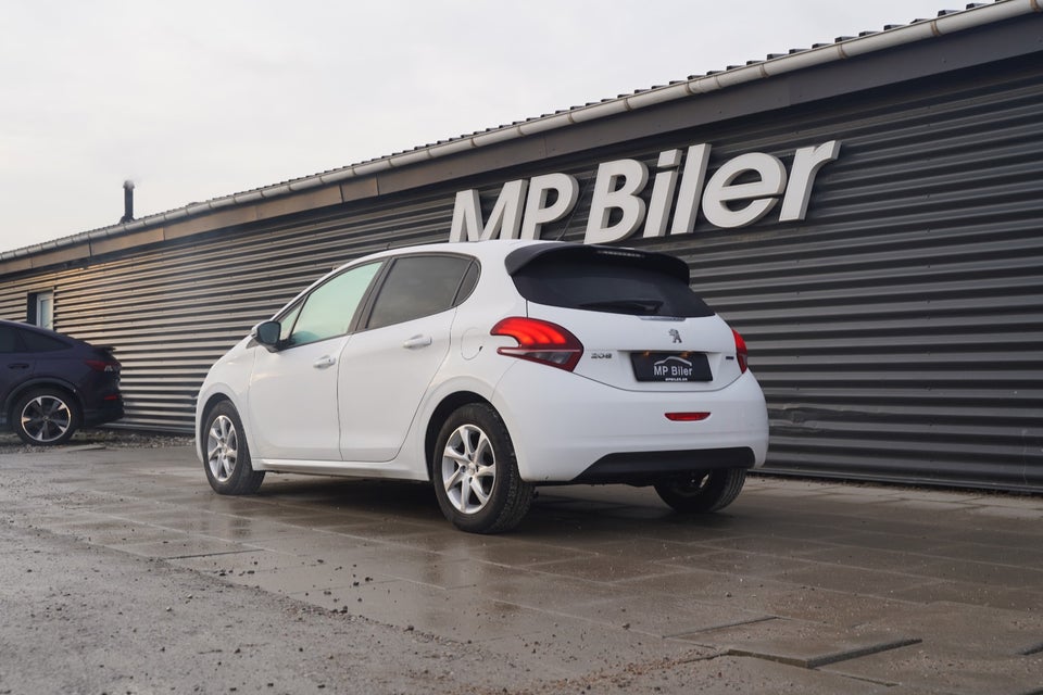 Peugeot 208 1,6 BlueHDi 100 Envy Sky 5d