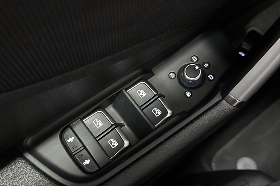 Audi Q2 35 TFSi S-line S-tr. 5d