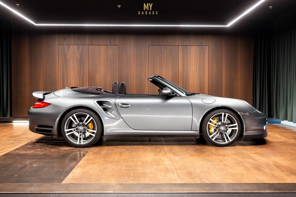 Porsche 911 Turbo S 3,8 Cabriolet PDK 2d