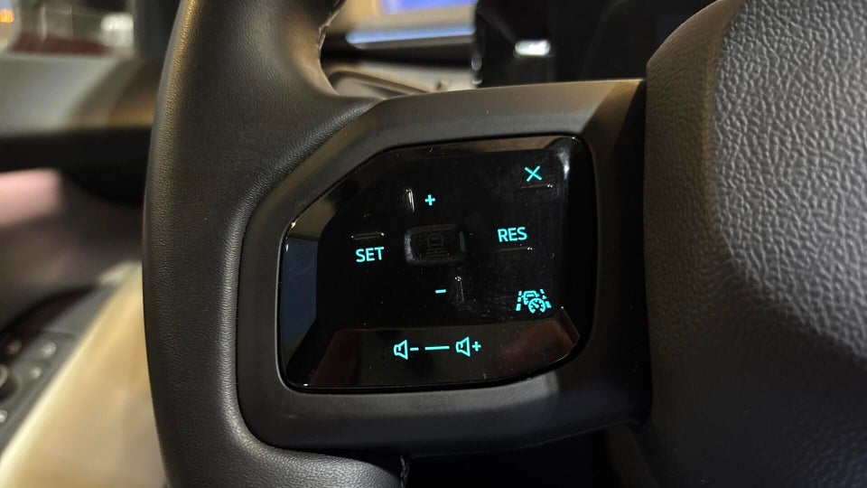 Ford Explorer 82 Premium Extended Range 5d