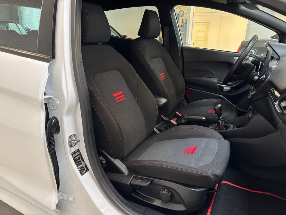 Ford Fiesta 1,0 EcoBoost mHEV ST-Line 5d