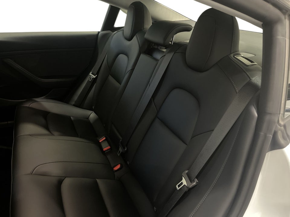 Tesla Model 3 Performance AWD 4d