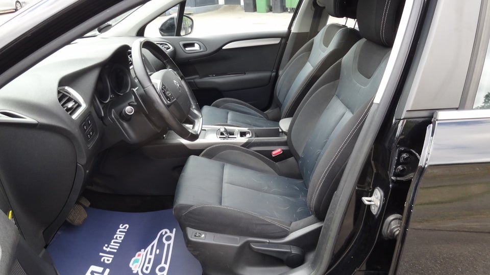 Citroën C4 1,6 e-HDi 115 Exclusive E6G 5d