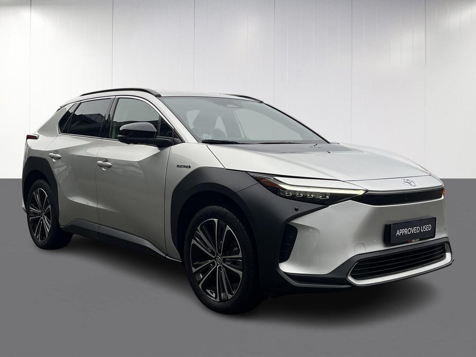 Toyota bZ4X Executive 5d