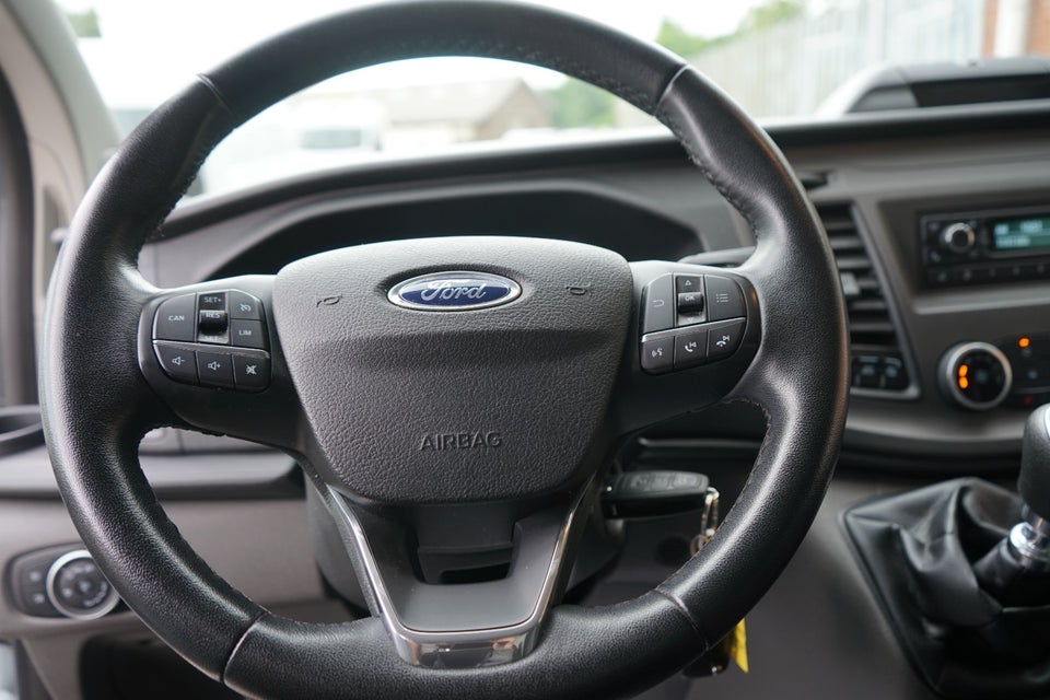 Ford Transit Custom 300 L2 2,0 TDCi 130 Trend